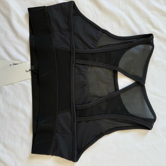 Alala Black Mesh Sports Bra Size L - Picture 3 of 6